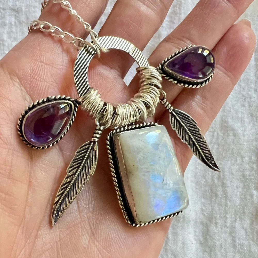 925 WOW WOW!! Amazing! Rainbow Flash Moonstone + Amethyst Feather Necklace - Picture 5 of 10